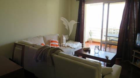 Apartamento t3 nos piornais junto estrada monumental vista mar.