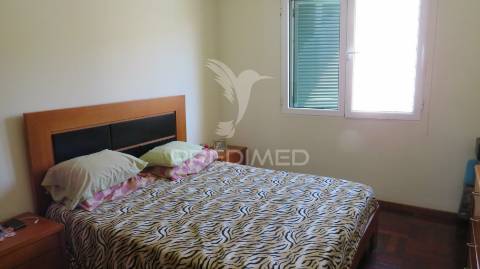 Apartamento t3 nos piornais junto estrada monumental vista mar.