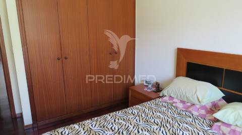 Apartamento t3 nos piornais junto estrada monumental vista mar.