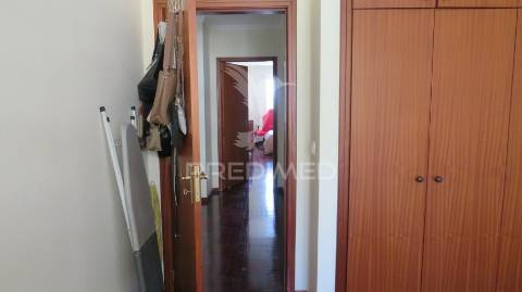 Apartamento t3 nos piornais junto estrada monumental vista mar.