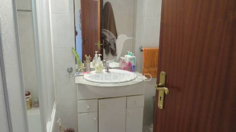 Apartamento t3 nos piornais junto estrada monumental vista mar.