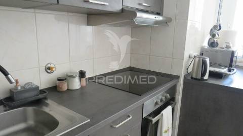 Apartamento t3 nos piornais junto estrada monumental vista mar.