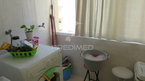 Apartamento t3 nos piornais junto estrada monumental vista mar.