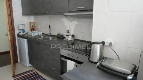 Apartamento t3 nos piornais junto estrada monumental vista mar.