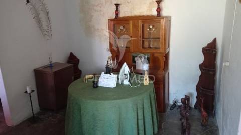 Casa típica do alentejo, aldeia velha- avis.