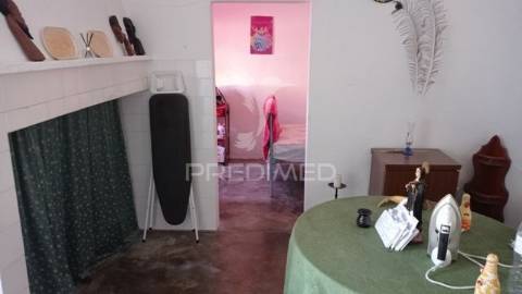 Casa típica do alentejo, aldeia velha- avis.