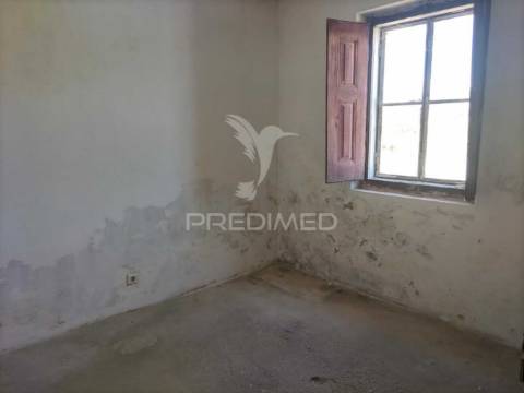 Moradia térrea de tipologia t2, no concelho de gavião