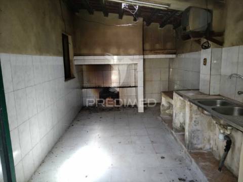 Moradia térrea de tipologia t2, no concelho de gavião