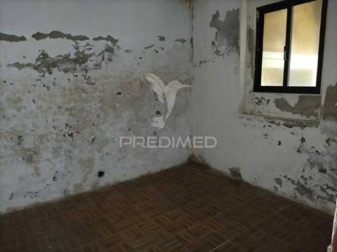 Moradia térrea de tipologia t2, no concelho de gavião