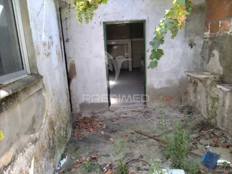 Moradia térrea de tipologia t2, no concelho de gavião