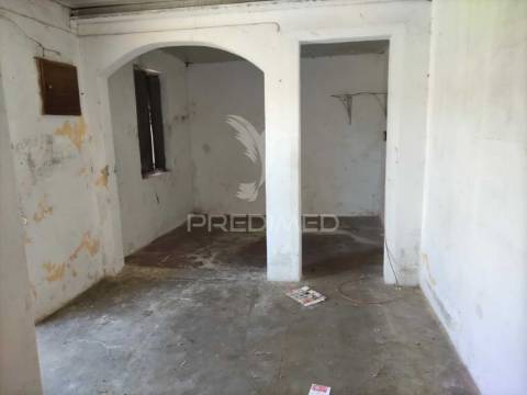 Moradia térrea de tipologia t2, no concelho de gavião