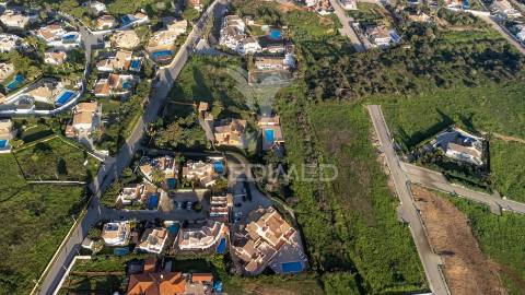Terreno urbanizável com vista mar junto à praia da luz, lagos