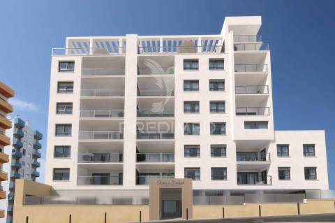 Apartamento t1 c/garagem em construção na praia da rocha