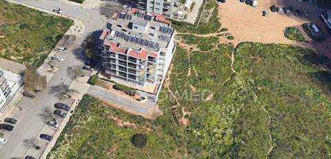 Lote de terreno para construção de prédio com 20 fogos 5 pisos