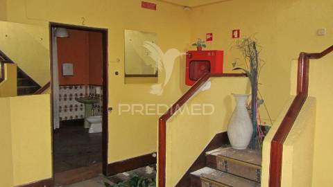 2 prédios c/ projecto  -  ao marquês