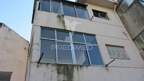 2 prédios c/ projecto  -  ao marquês