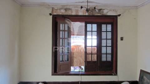 2 prédios c/ projecto  -  ao marquês