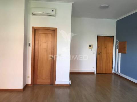 Escritório - ao pinheiro manso - av. da boavista 