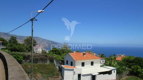 Terreno urbano santo antónio 4.400m2