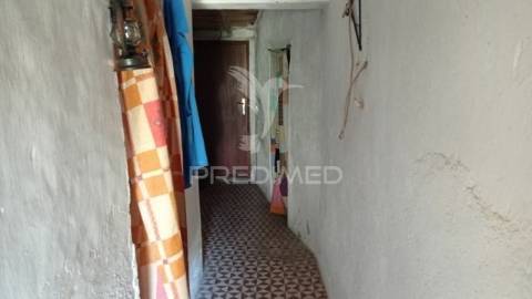 Venda conjunta de duas casas, galveias