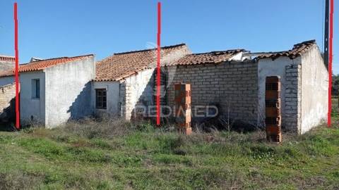 Venda conjunta de duas casas, galveias