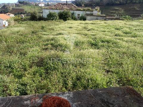 Solar  em são jorge, 2 pisos, em pedra, com 318m2.