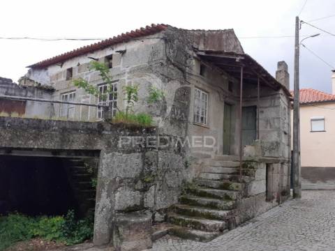 Casa em pedra - cativelos