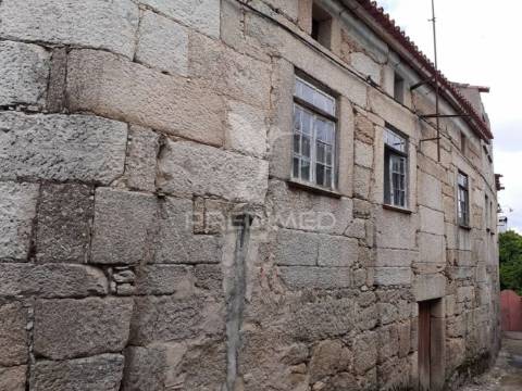 Casa em pedra - cativelos