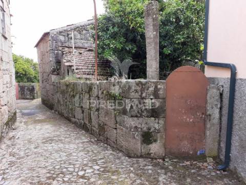 Casa em pedra - cativelos