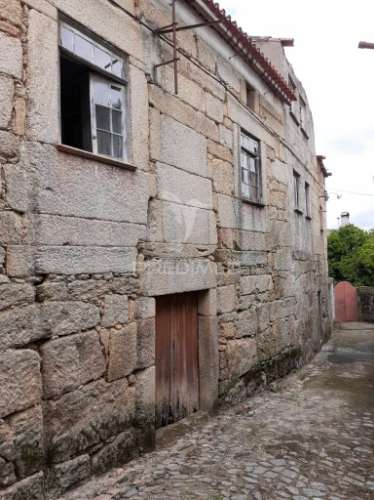 Casa em pedra - cativelos