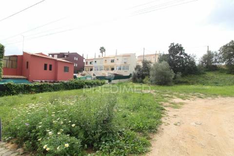 Loteamento urbano para 6 moradias, piscina e bar de apoio - algoz