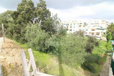 Loteamento urbano para 6 moradias, piscina e bar de apoio - algoz