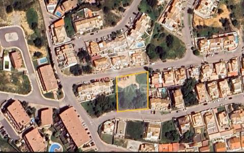 Loteamento urbano para 6 moradias, piscina e bar de apoio - algoz