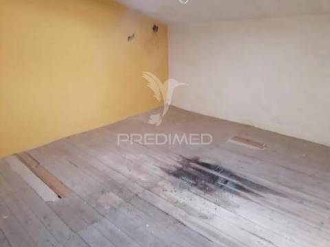 Moradia vale de peso - crato