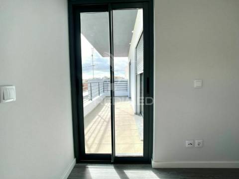 Olhão - apartamento novo com 2 quartos /two bedrooms apartment