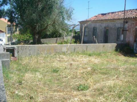 Excelente oportunidade terreno misto com ruina, constância