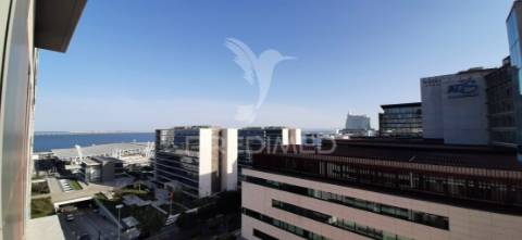 Escritório com vista rio e estacionamento - lisboa