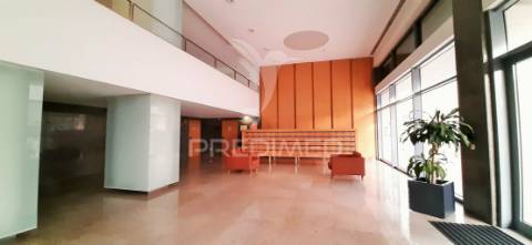 Escritório com vista rio e estacionamento - lisboa