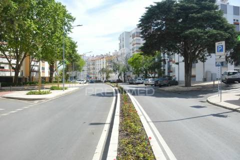 Apartamento t2 linda-a-velha