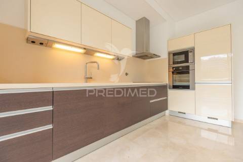 Apartamento t2 de luxo na estrada monumental