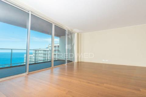 Apartamento t2 de luxo na estrada monumental