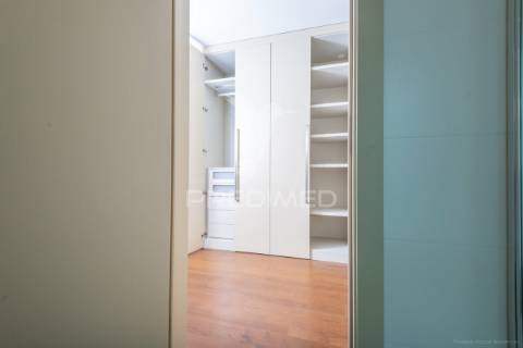 Apartamento t2 de luxo na estrada monumental