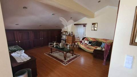 Moradia t4 porto judeu