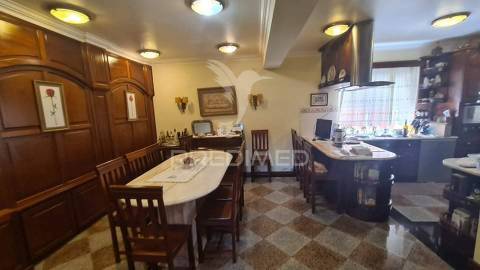 Moradia t4 porto judeu