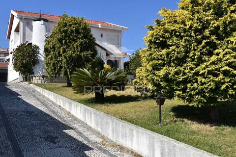 Moradia - t5 -  vilar do paraíso / mafamude