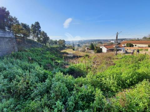 Terreno para construção de moradia