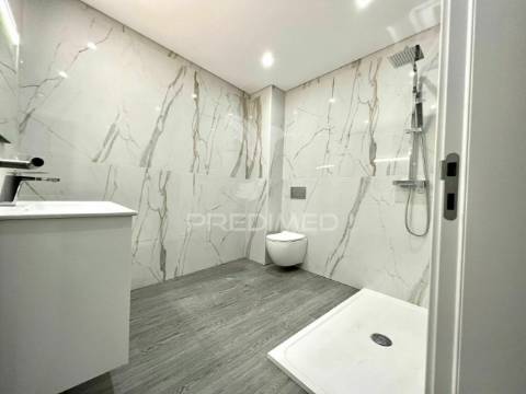 Olhão- apartamento com 3 quartos / three bedroms apartment