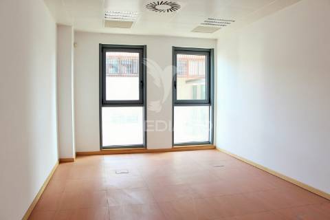 Escritório com vista rio e estacionamento - lisboa