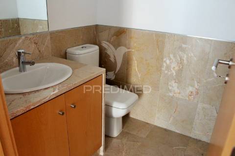 Escritório com vista rio e estacionamento - lisboa