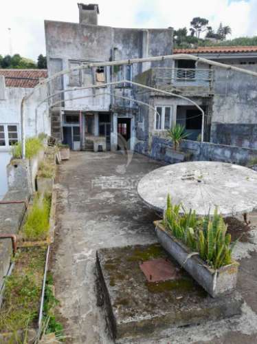 Moradia para recuperação com excelente localização